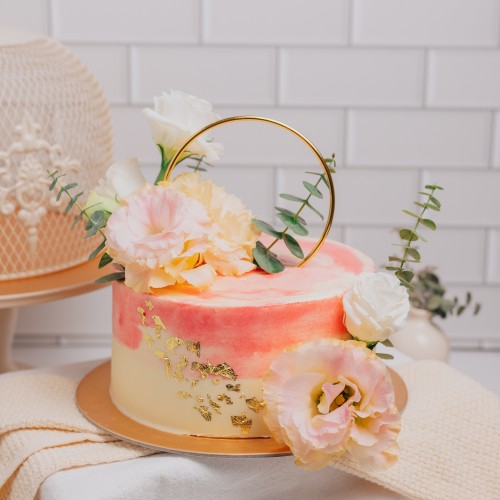 Pink & Gold Floral Hoop Cake