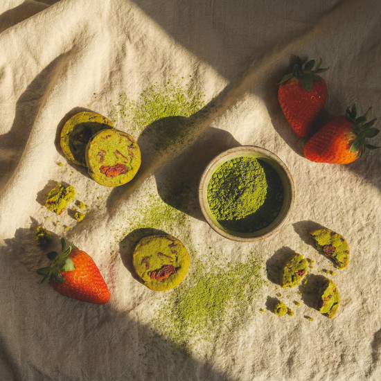 Matcha Strawberry Shortbread Cookies - Petite Bag