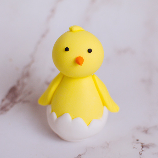 Fondant Chick in Eggshell Topper