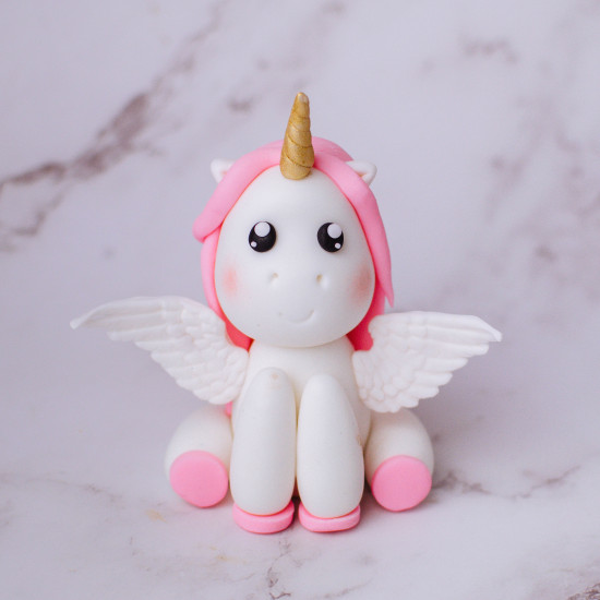 Fondant Flying Unicorn #2 Topper