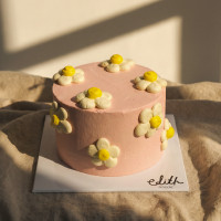 4" Pastel Pink Petite Daisies Cake
