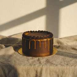 Cookie Dough Speculoos Chocolate Cake