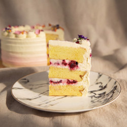 Sugar-Free Raspberries & Cream Cake (Gluten-Free, Keto)