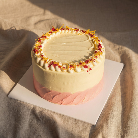 Mango Strawberry Cake